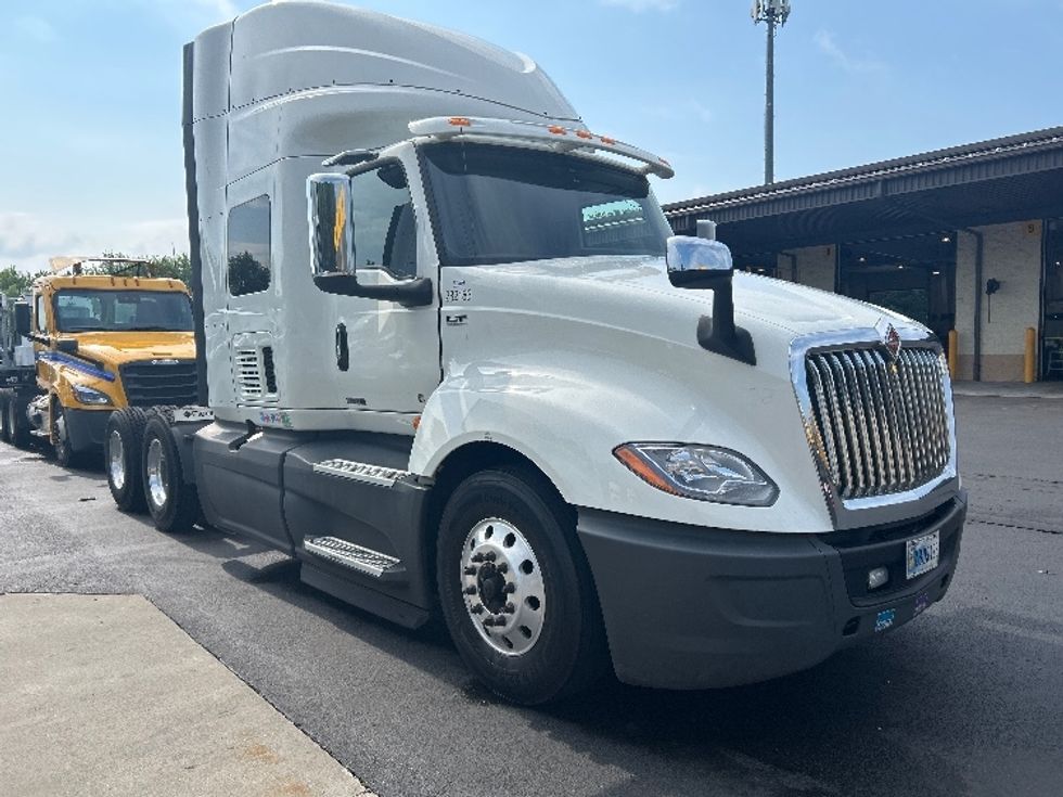 Sleeper Tractor-Heavy Duty Tractors-International-2019-LT625-Cranbury-NJ-547,207\n\t\tmiles-$ 44,000 - Image 1