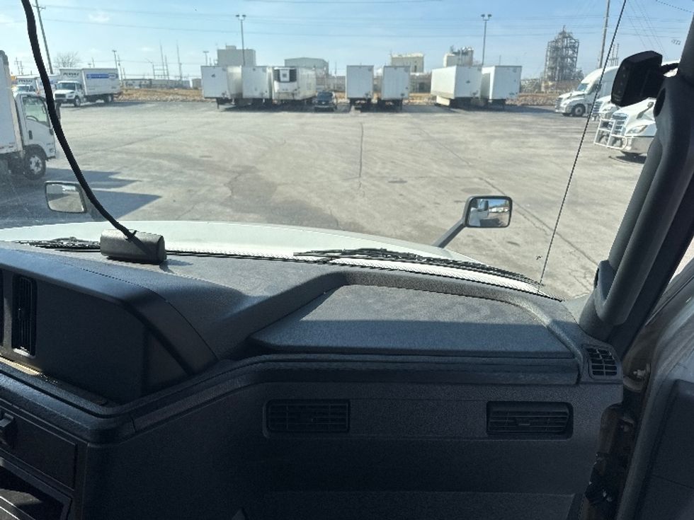 Sleeper Tractor-Heavy Duty Tractors-International-2019-LT625-Decatur-AL-367,325\n\t\tmiles-$ 44,250 - Image 14