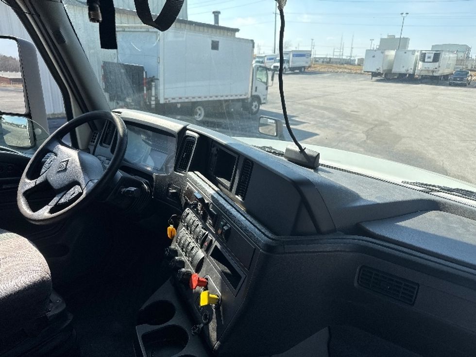 Sleeper Tractor-Heavy Duty Tractors-International-2019-LT625-Decatur-AL-367,325\n\t\tmiles-$ 44,250 - Image 15