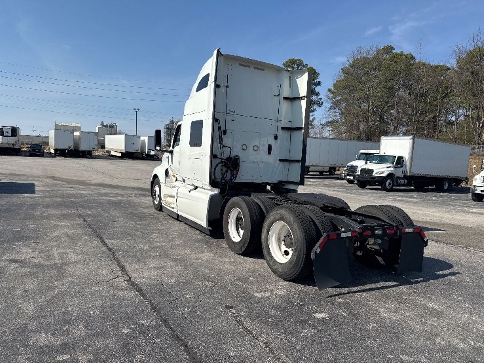 Sleeper Tractor-Heavy Duty Tractors-International-2019-LT625-Decatur-AL-367,325\n\t\tmiles-$ 44,250 - Image 5