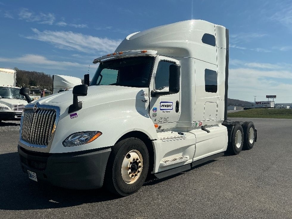 Sleeper Tractor-Heavy Duty Tractors-International-2019-LT625-Duncansville-PA-409,625\n\t\tmiles-$ 43,750 - Image 3
