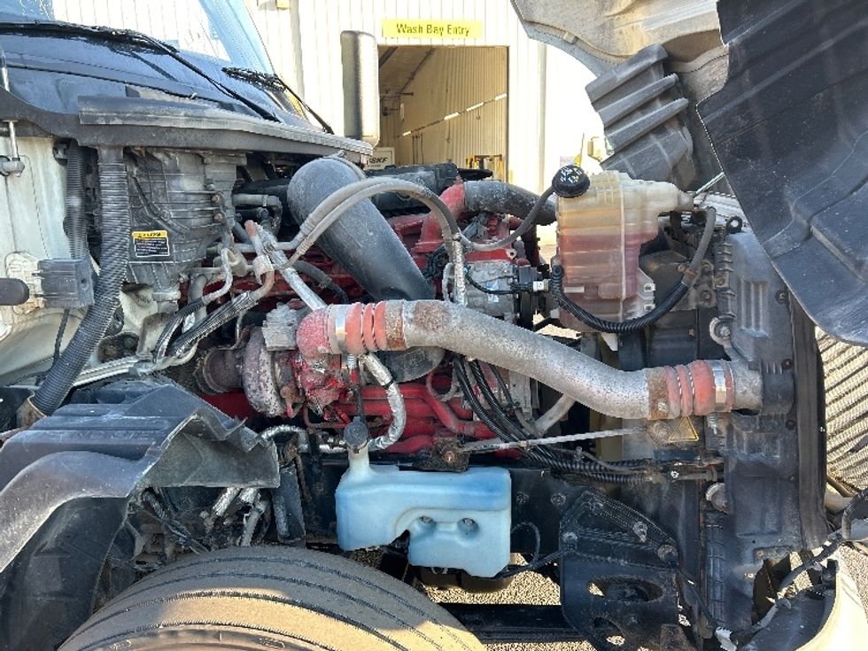 Sleeper Tractor-Heavy Duty Tractors-International-2019-LT625-Duncansville-PA-552,650\n\t\tmiles-$ 38,000 - Image 20