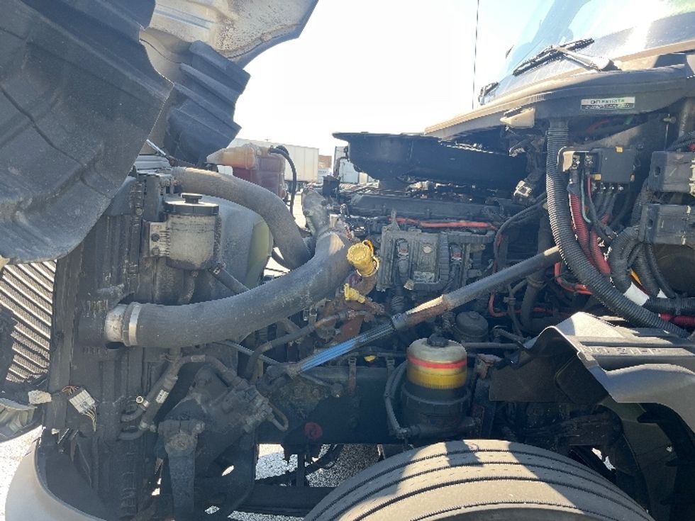 Sleeper Tractor-Heavy Duty Tractors-International-2019-LT625-East Chicago-IN-451,705\n\t\tmiles-$ 27,250 - Image 21