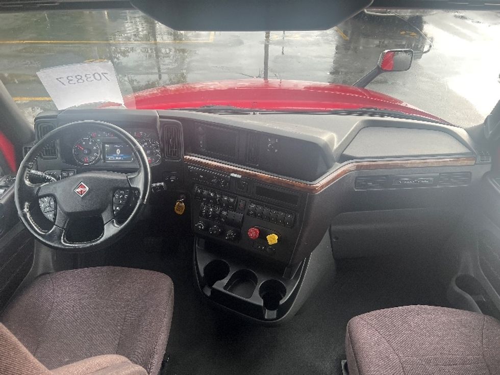 Sleeper Tractor-Heavy Duty Tractors-International-2019-LT625-East Chicago-IN-464,095\n\t\tmiles-$ 41,000 - Image 12