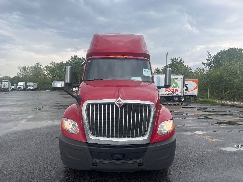 2019 International LT625 LT photo 2