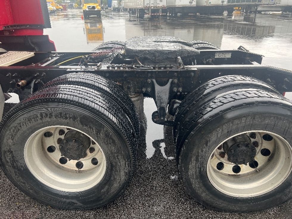 Sleeper Tractor-Heavy Duty Tractors-International-2019-LT625-East Chicago-IN-475,176\n\t\tmiles-$ 39,500 - Image 22