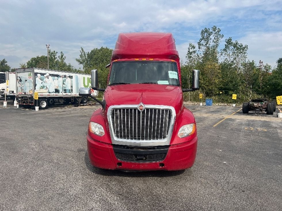 2019 International LT625 LT photo 2