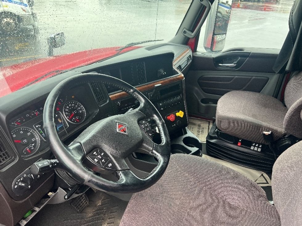 Sleeper Tractor-Heavy Duty Tractors-International-2019-LT625-East Chicago-IN-484,053\n\t\tmiles-$ 39,000 - Image 10