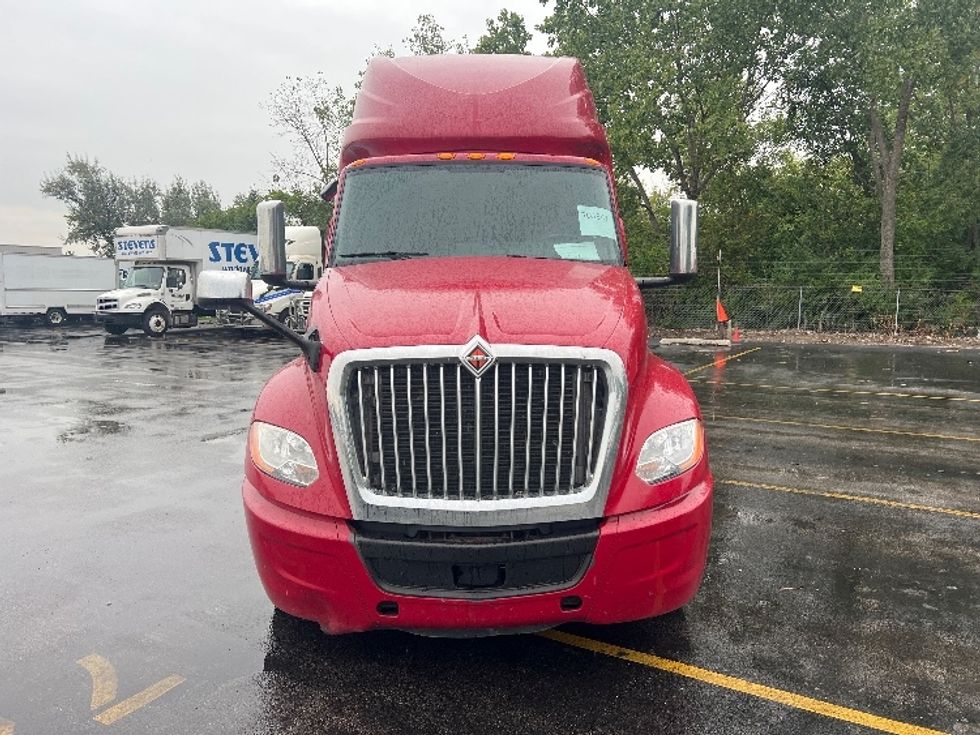 2019 International LT625 LT photo 2