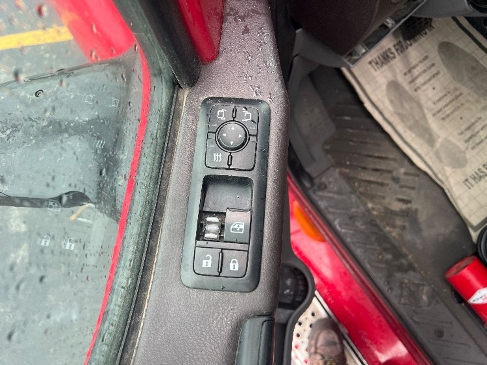 Sleeper Tractor-Heavy Duty Tractors-International-2019-LT625-East Chicago-IN-484,053\n\t\tmiles-$ 39,000 - Image 26