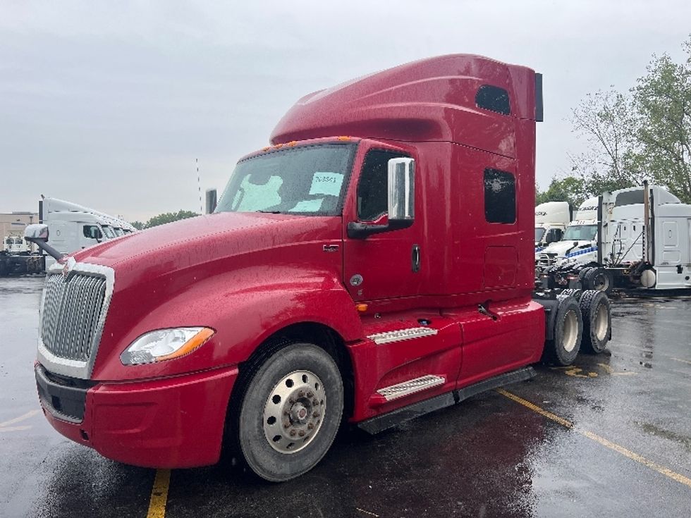 2019 International LT625 LT photo 3