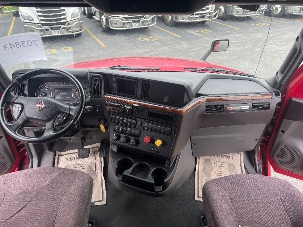 Sleeper Tractor-Heavy Duty Tractors-International-2019-LT625-East Chicago-IN-498,633\n\t\tmiles-$ 39,000 - Image 12