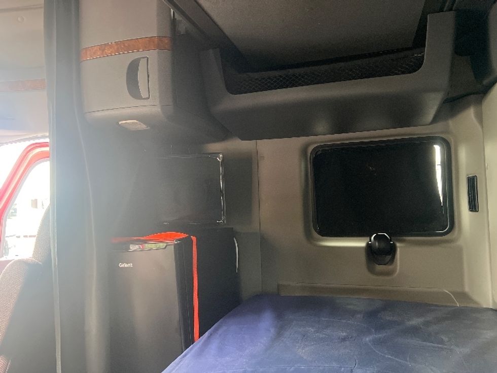 Sleeper Tractor-Heavy Duty Tractors-International-2019-LT625-East Chicago-IN-498,633\n\t\tmiles-$ 39,000 - Image 19