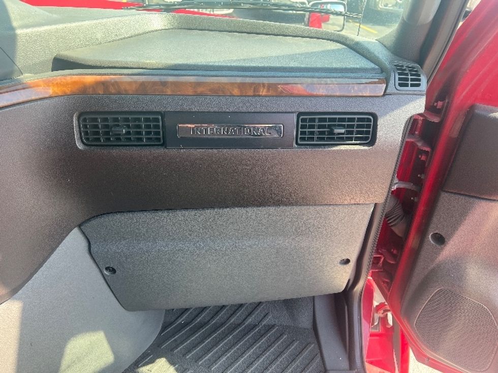 Sleeper Tractor-Heavy Duty Tractors-International-2019-LT625-East Chicago-IN-502,071\n\t\tmiles-$ 38,000 - Image 14