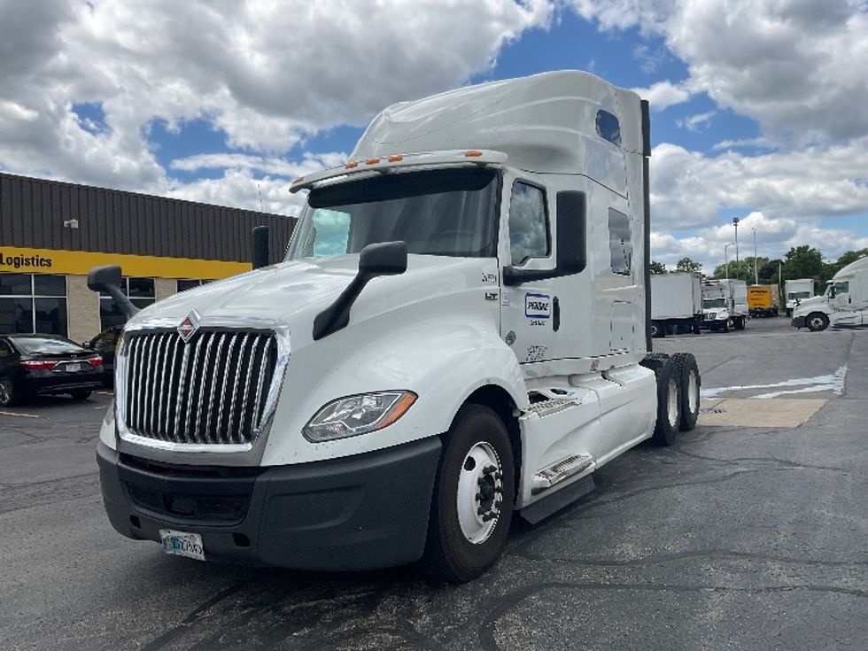 Sleeper Tractor-Heavy Duty Tractors-International-2019-LT625-East Chicago-IN-541,735\n\t\tmiles-$ 48,250 - Image 3