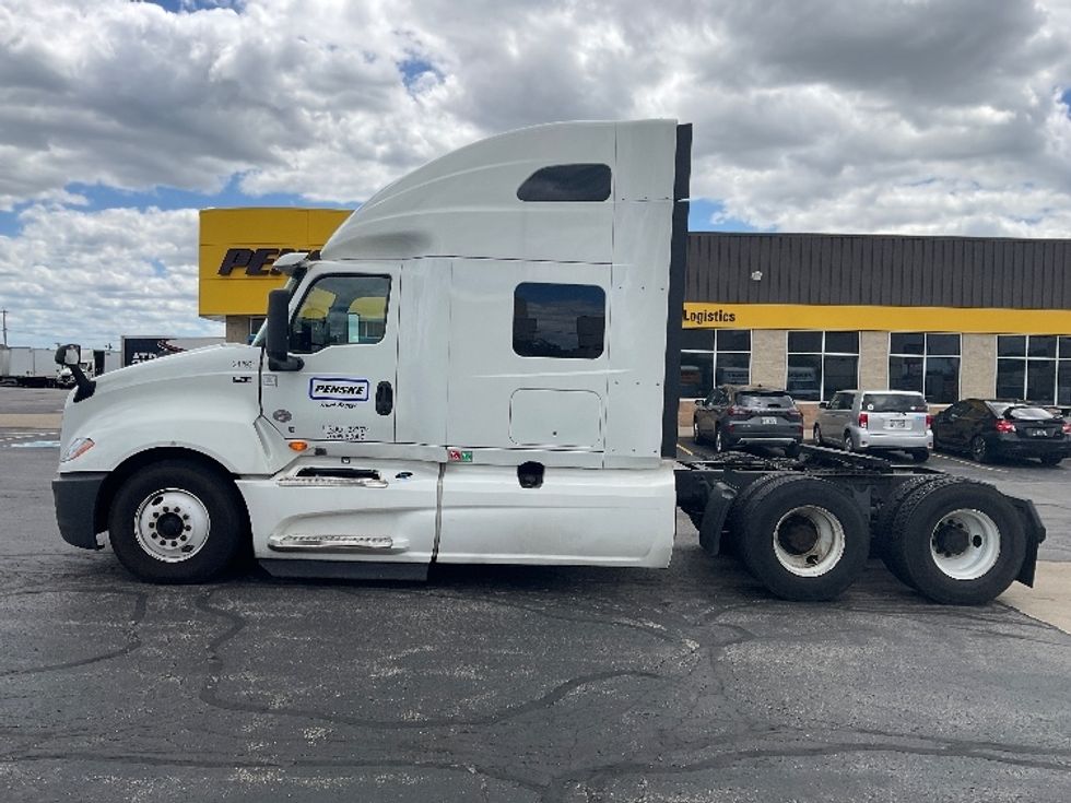 Sleeper Tractor-Heavy Duty Tractors-International-2019-LT625-East Chicago-IN-541,735\n\t\tmiles-$ 48,250 - Image 4