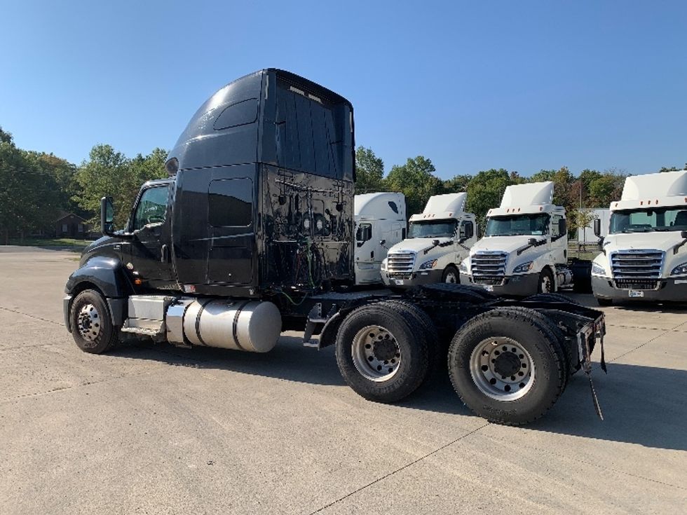 Sleeper Tractor-Heavy Duty Tractors-International-2019-LT625-East Liberty-OH-536,739\n\t\tmiles-$ 28,250 - Image 5