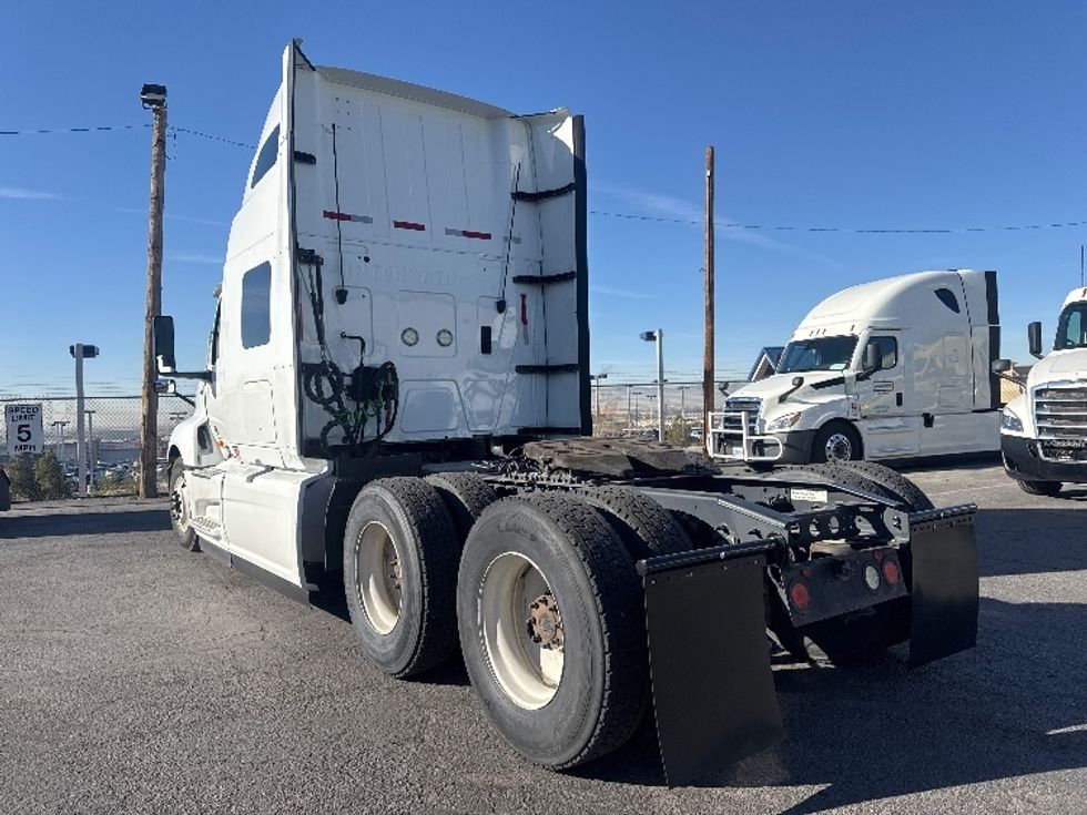 Sleeper Tractor-Heavy Duty Tractors-International-2019-LT625-El Paso-TX-608,487\n\t\tmiles-$ 32,750 - Image 5