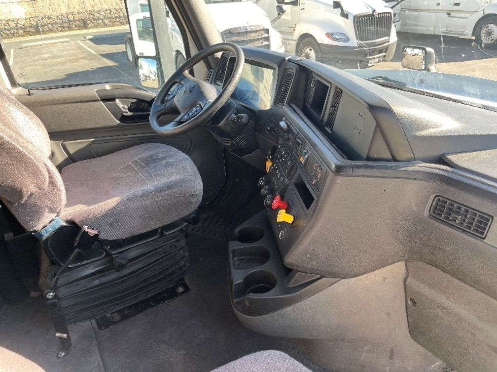 Sleeper Tractor-Heavy Duty Tractors-International-2019-LT625-El Paso-TX-649,353\n\t\tmiles-$ 31,750 - Image 15