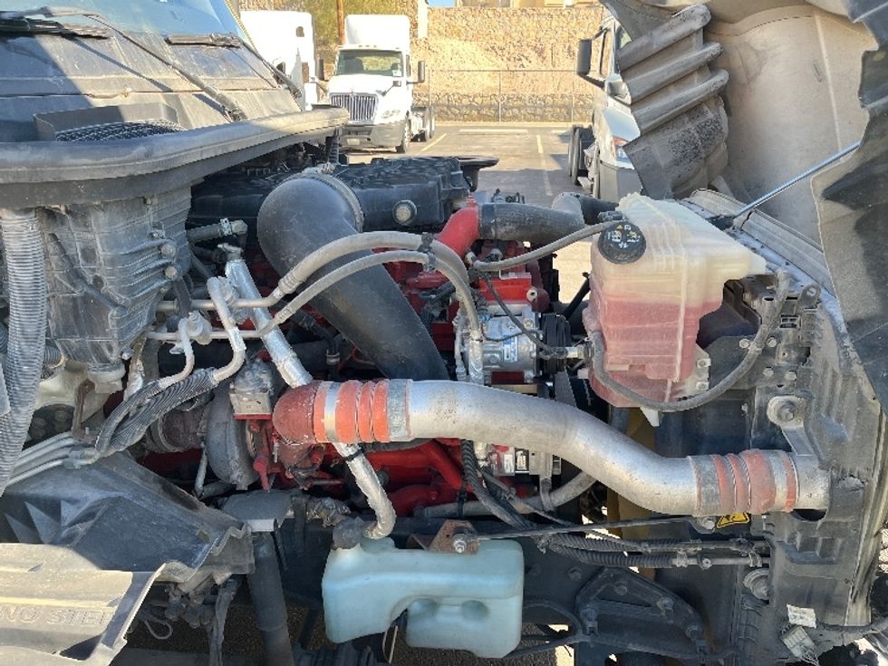 Sleeper Tractor-Heavy Duty Tractors-International-2019-LT625-El Paso-TX-649,353\n\t\tmiles-$ 31,750 - Image 20