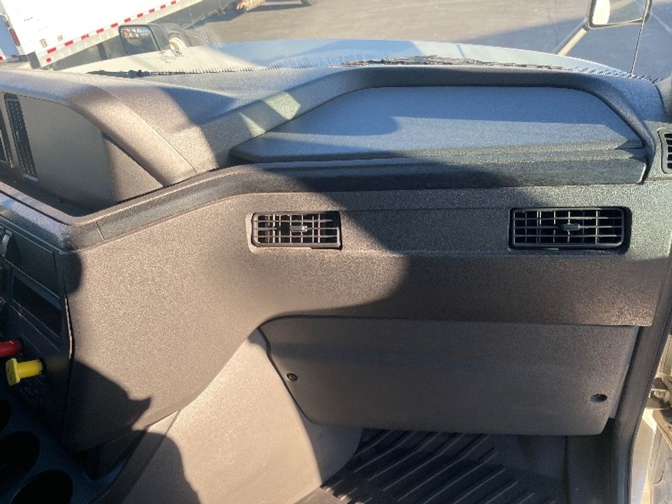 Sleeper Tractor-Heavy Duty Tractors-International-2019-LT625-El Paso-TX-665,038\n\t\tmiles-$ 30,750 - Image 13