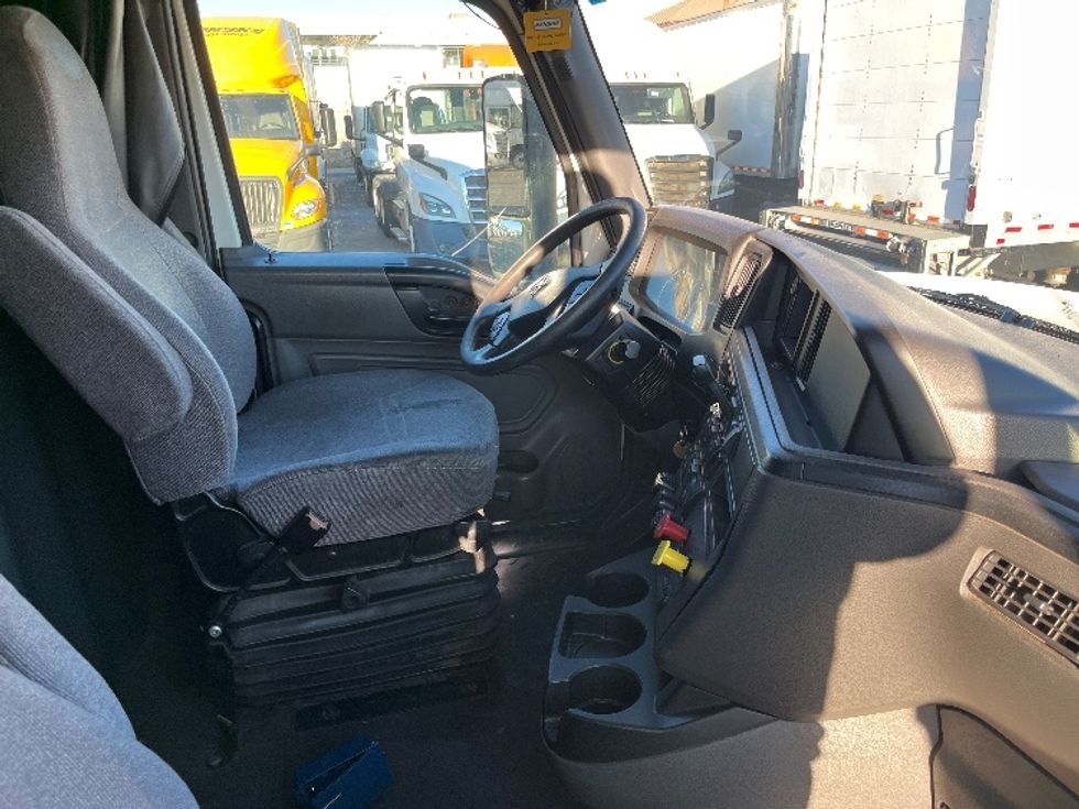Sleeper Tractor-Heavy Duty Tractors-International-2019-LT625-El Paso-TX-665,038\n\t\tmiles-$ 30,750 - Image 14