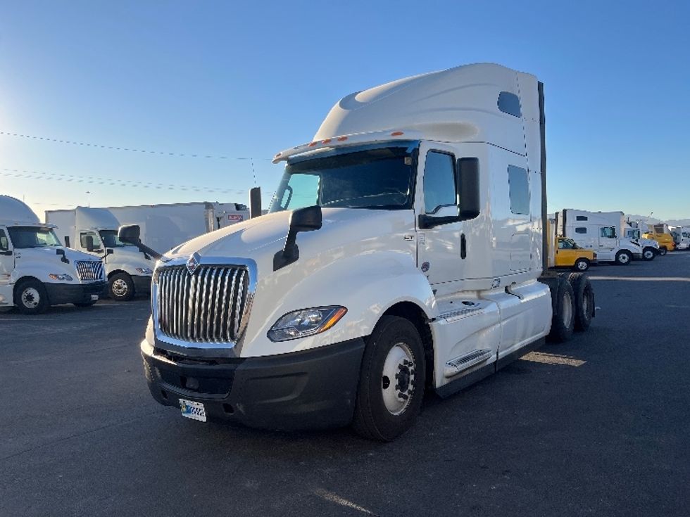 Sleeper Tractor-Heavy Duty Tractors-International-2019-LT625-El Paso-TX-665,038\n\t\tmiles-$ 30,750 - Image 3
