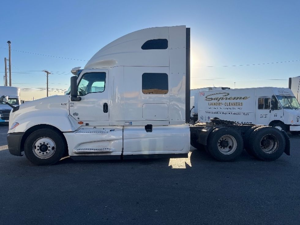 Sleeper Tractor-Heavy Duty Tractors-International-2019-LT625-El Paso-TX-665,038\n\t\tmiles-$ 30,750 - Image 4