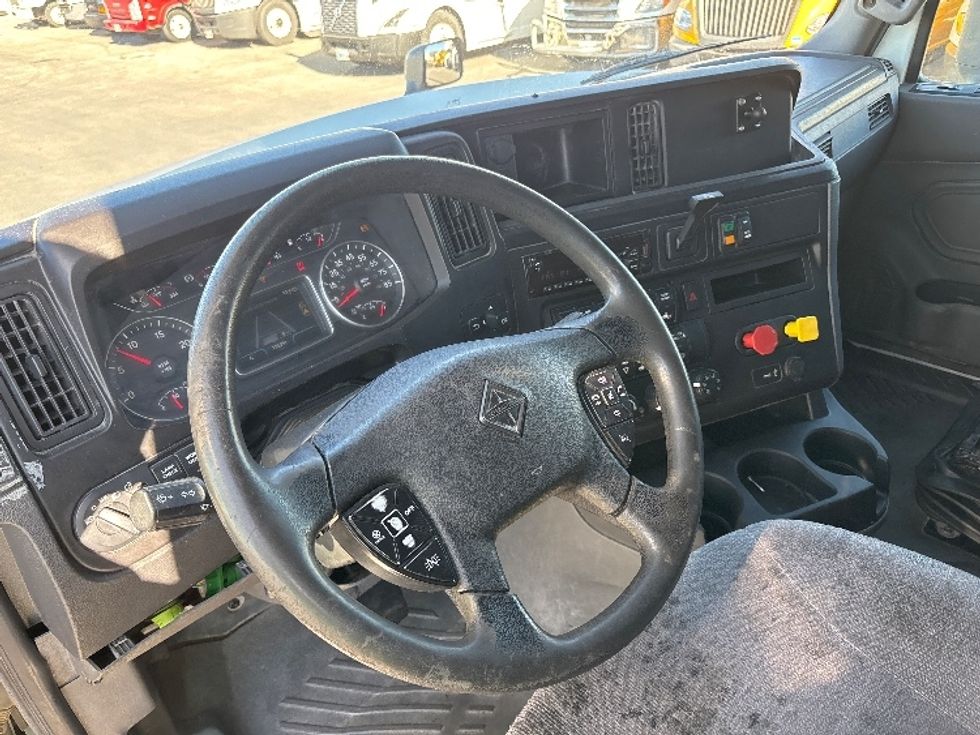 Sleeper Tractor-Heavy Duty Tractors-International-2019-LT625-El Paso-TX-734,427\n\t\tmiles-$ 23,500 - Image 10