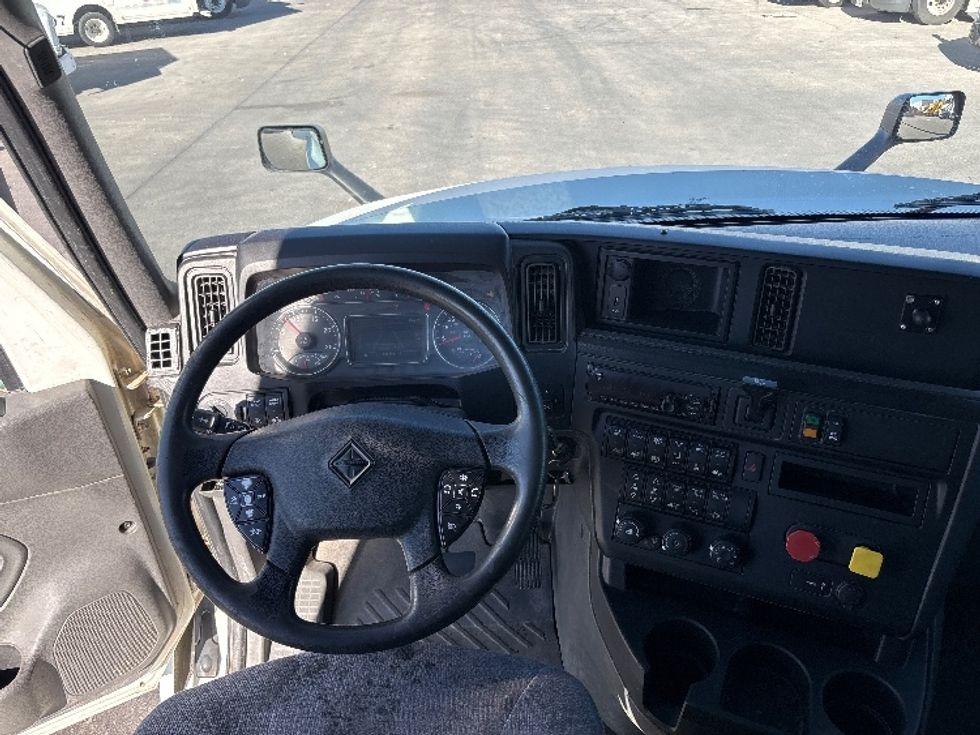 Sleeper Tractor-Heavy Duty Tractors-International-2019-LT625-El Paso-TX-734,427\n\t\tmiles-$ 23,500 - Image 11