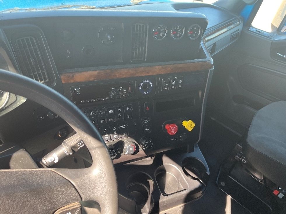 Sleeper Tractor-Heavy Duty Tractors-International-2019-LT625-El Paso-TX-754,349\n\t\tmiles-$ 27,250 - Image 10
