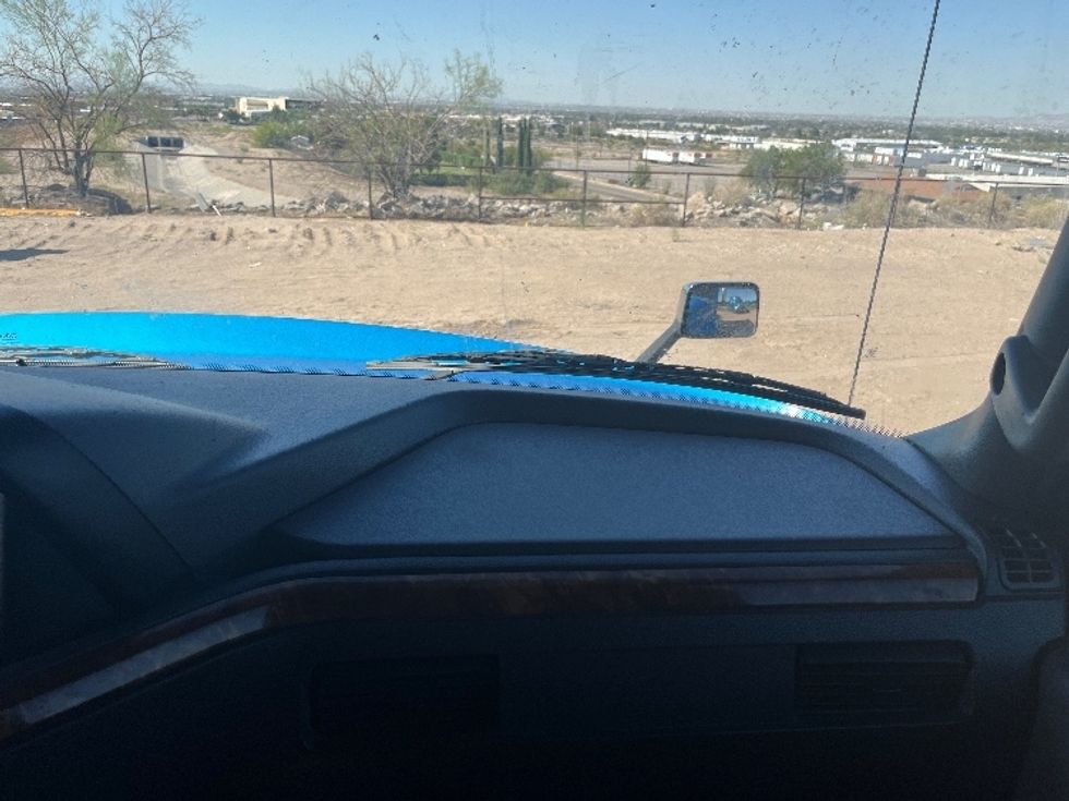 Sleeper Tractor-Heavy Duty Tractors-International-2019-LT625-El Paso-TX-754,349\n\t\tmiles-$ 27,250 - Image 14