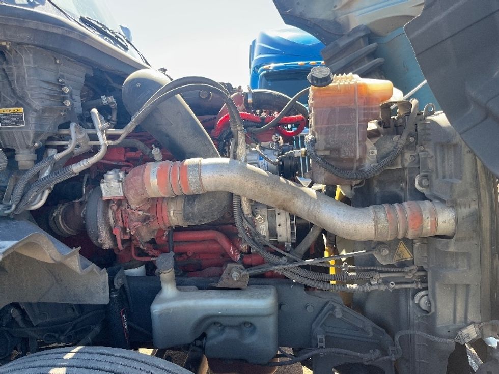 Sleeper Tractor-Heavy Duty Tractors-International-2019-LT625-El Paso-TX-754,349\n\t\tmiles-$ 27,250 - Image 20