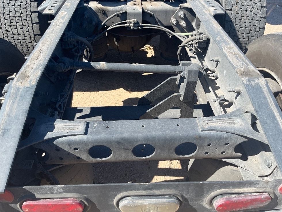 Sleeper Tractor-Heavy Duty Tractors-International-2019-LT625-El Paso-TX-754,349\n\t\tmiles-$ 27,250 - Image 6