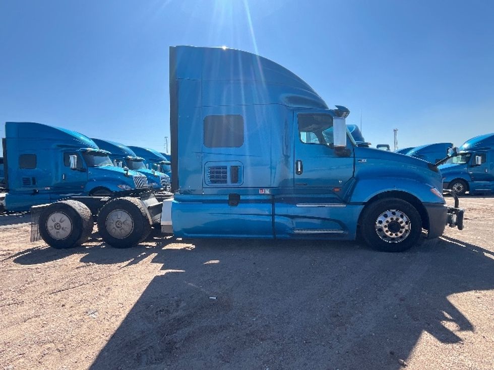 Sleeper Tractor-Heavy Duty Tractors-International-2019-LT625-El Paso-TX-754,349\n\t\tmiles-$ 27,250 - Image 8