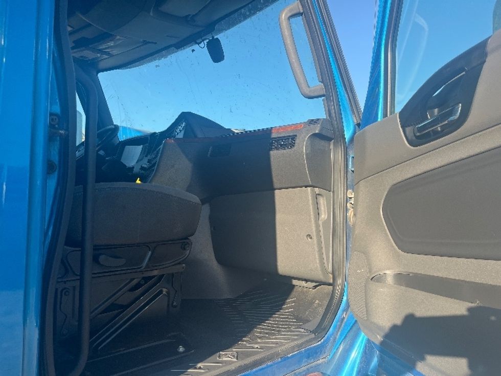 Sleeper Tractor-Heavy Duty Tractors-International-2019-LT625-El Paso-TX-767,594\n\t\tmiles-$ 36,500 - Image 13
