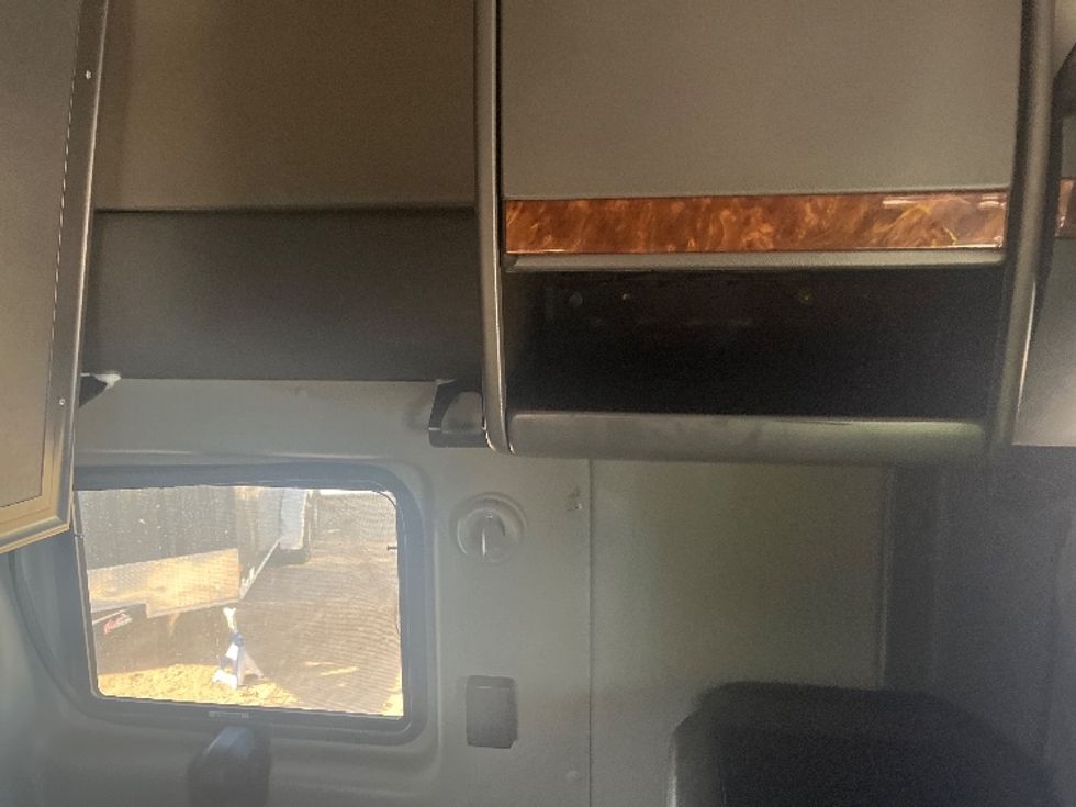 Sleeper Tractor-Heavy Duty Tractors-International-2019-LT625-El Paso-TX-767,594\n\t\tmiles-$ 36,500 - Image 18