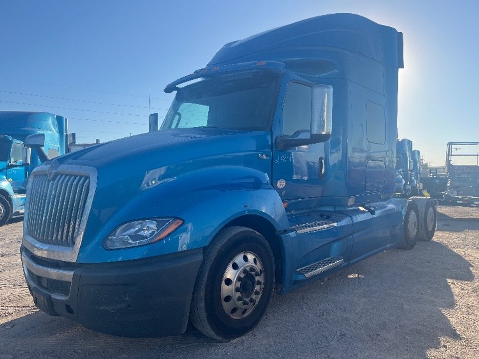 Sleeper Tractor-Heavy Duty Tractors-International-2019-LT625-El Paso-TX-767,594\n\t\tmiles-$ 36,500 - Image 3