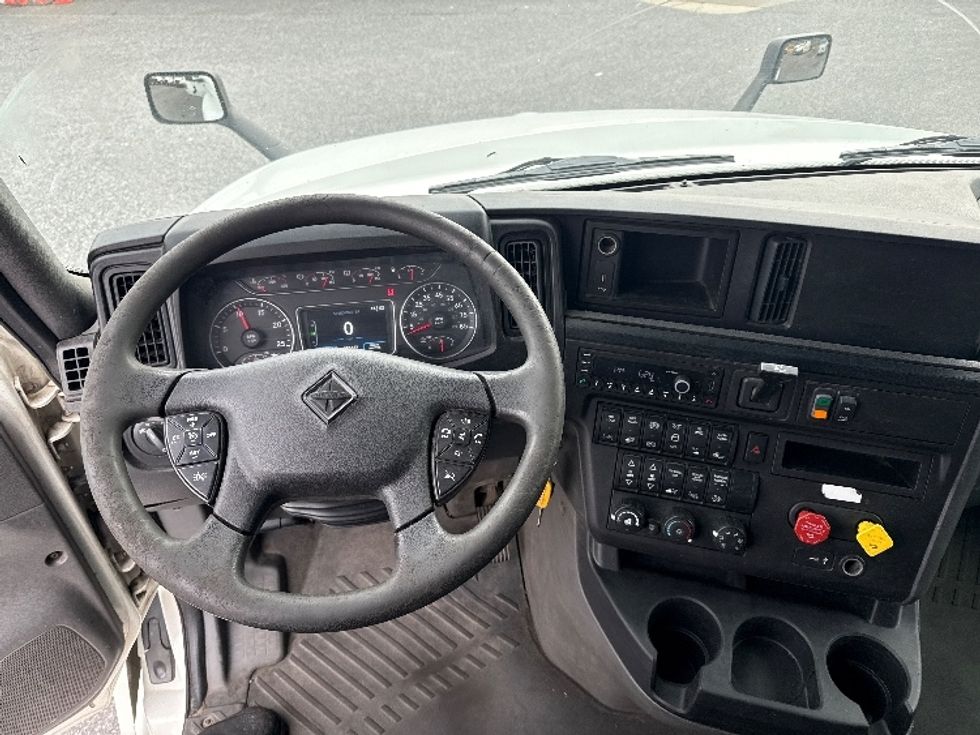 Sleeper Tractor-Heavy Duty Tractors-International-2019-LT625-Essex-MD-388,368\n\t\tmiles-$ 43,750 - Image 10