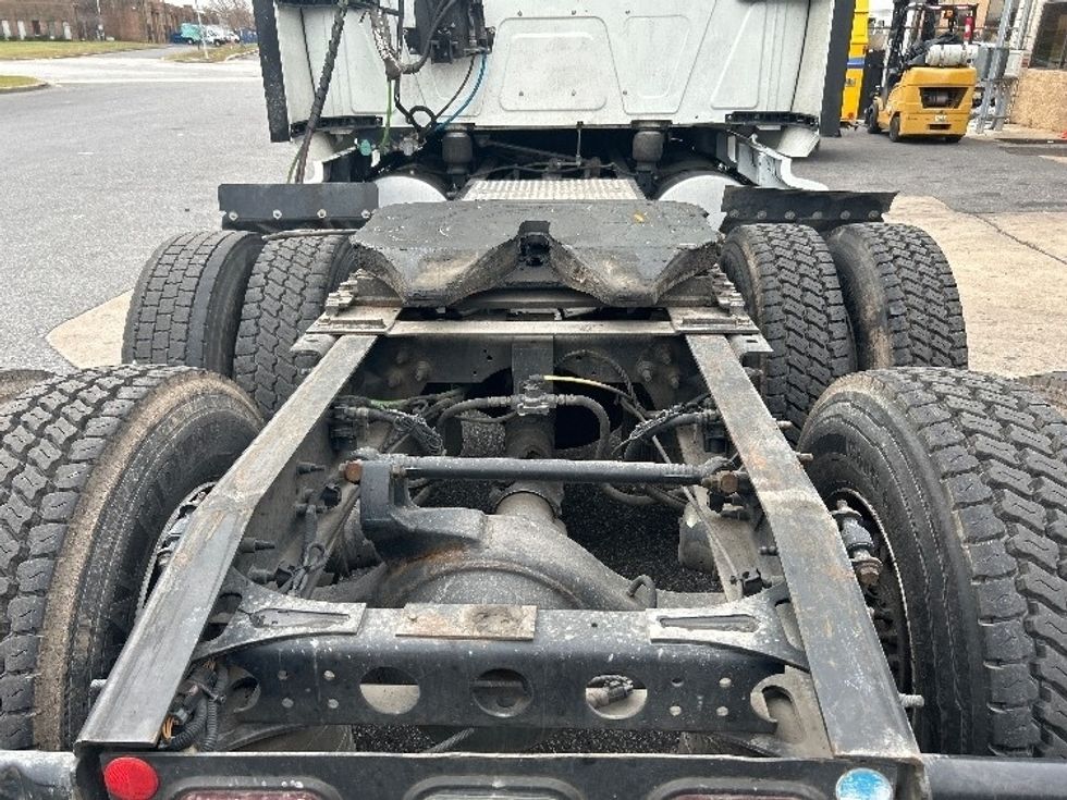 Sleeper Tractor-Heavy Duty Tractors-International-2019-LT625-Essex-MD-388,368\n\t\tmiles-$ 43,750 - Image 6