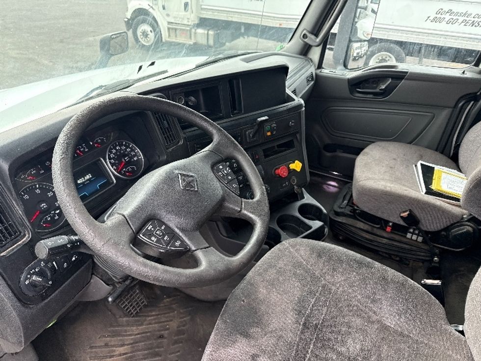 Sleeper Tractor-Heavy Duty Tractors-International-2019-LT625-Essex-MD-401,283\n\t\tmiles-$ 43,000 - Image 9