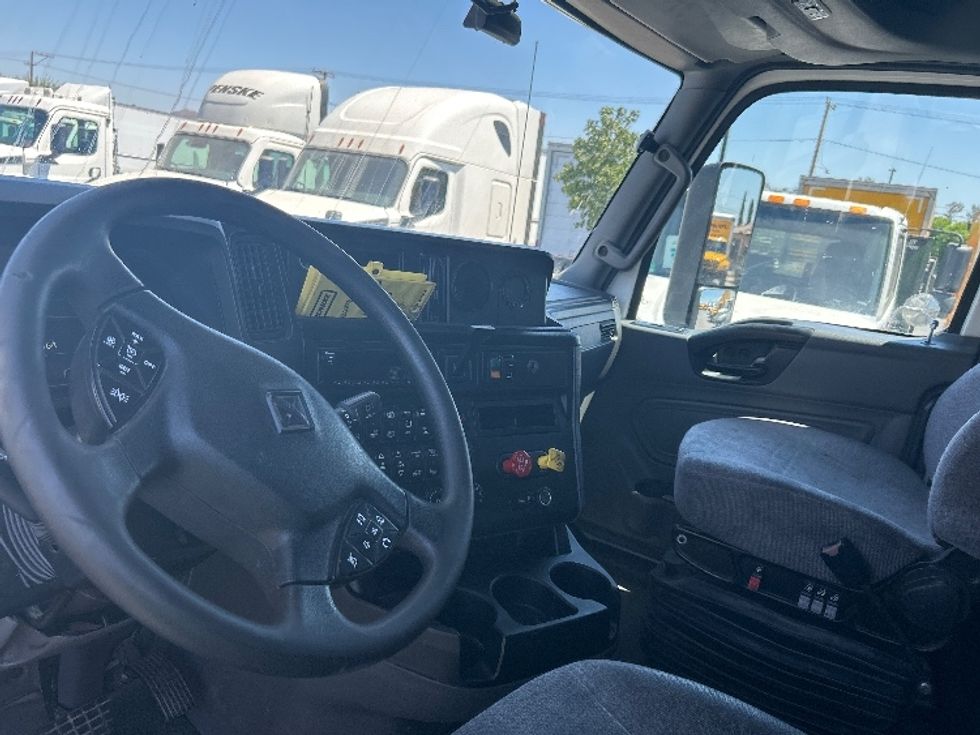 Sleeper Tractor-Heavy Duty Tractors-International-2019-LT625-Fontana-CA-579,534\n\t\tmiles-$ 43,500 - Image 10