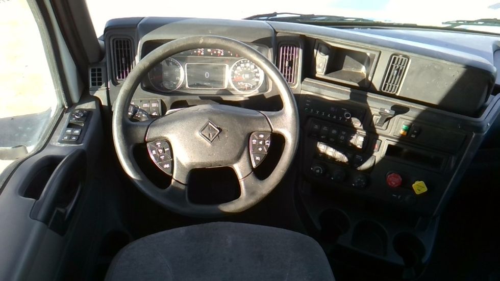 Sleeper Tractor-Heavy Duty Tractors-International-2019-LT625-Forrest City-AR-488,958\n\t\tmiles-$ 43,250 - Image 11