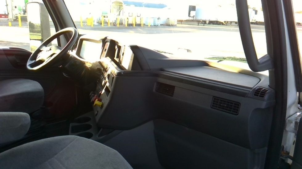 Sleeper Tractor-Heavy Duty Tractors-International-2019-LT625-Forrest City-AR-488,958\n\t\tmiles-$ 43,250 - Image 15