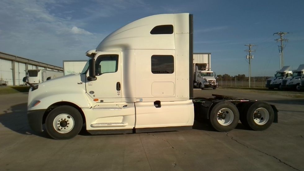 Sleeper Tractor-Heavy Duty Tractors-International-2019-LT625-Forrest City-AR-488,958\n\t\tmiles-$ 43,250 - Image 4