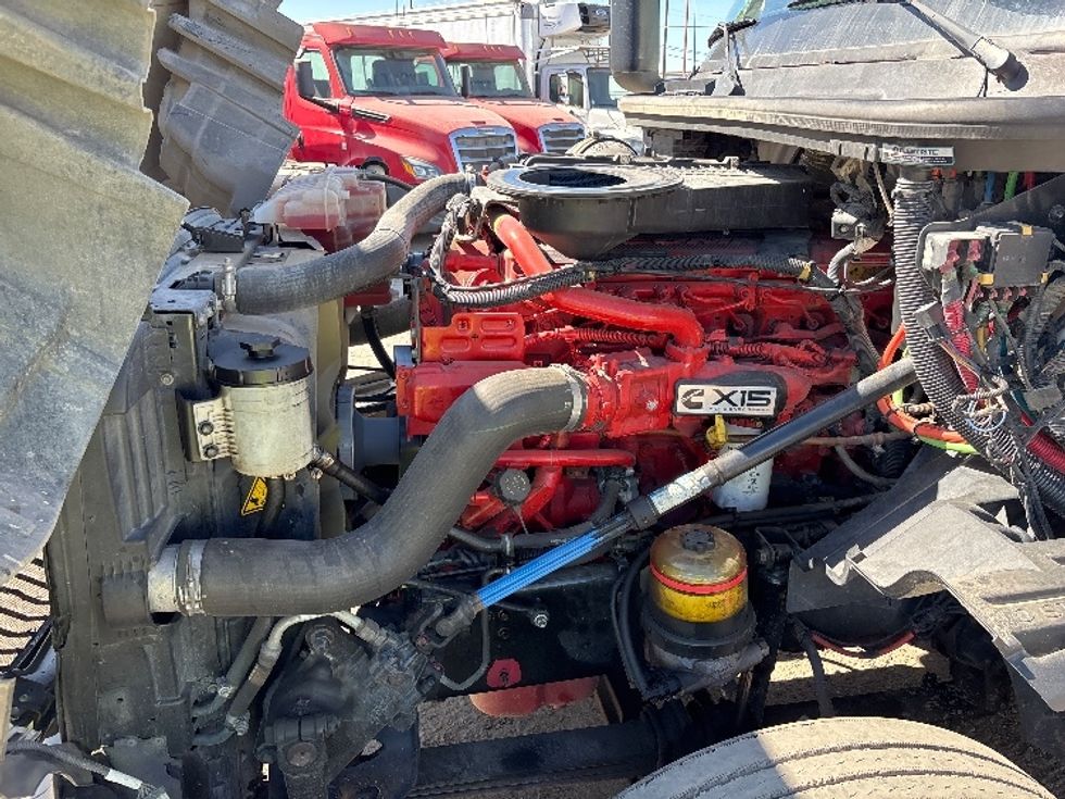 Sleeper Tractor-Heavy Duty Tractors-International-2019-LT625-Fresno-CA-431,404\n\t\tmiles-$ 44,000 - Image 21