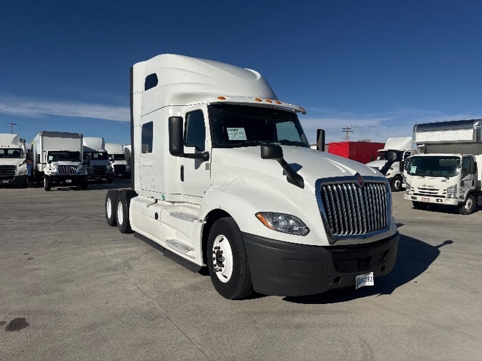 Sleeper Tractor-Heavy Duty Tractors-International-2019-LT625-Greeley-CO-253,715\n\t\tmiles-$ 56,750 - Image 1