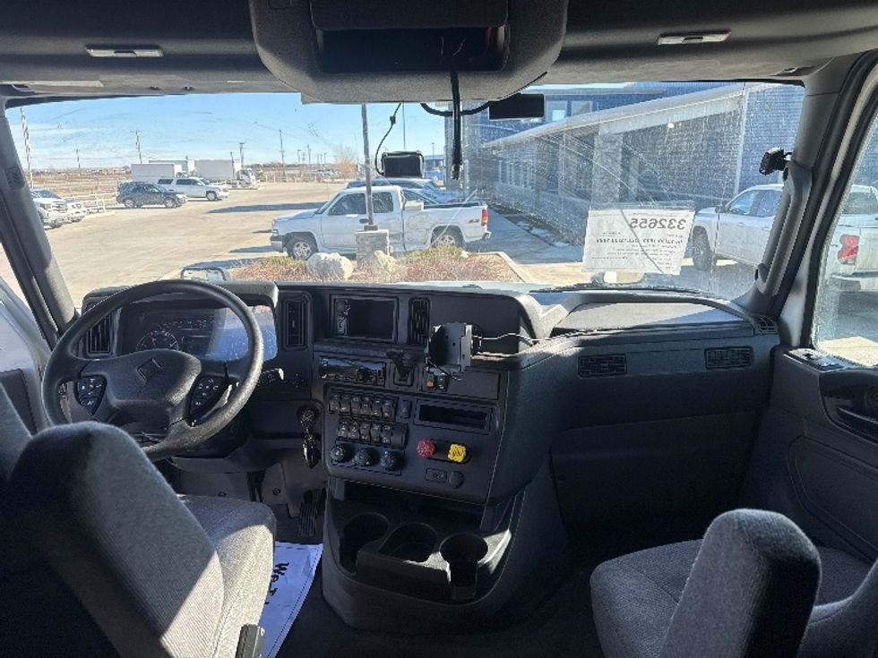 Sleeper Tractor-Heavy Duty Tractors-International-2019-LT625-Greeley-CO-253,715\n\t\tmiles-$ 56,750 - Image 12