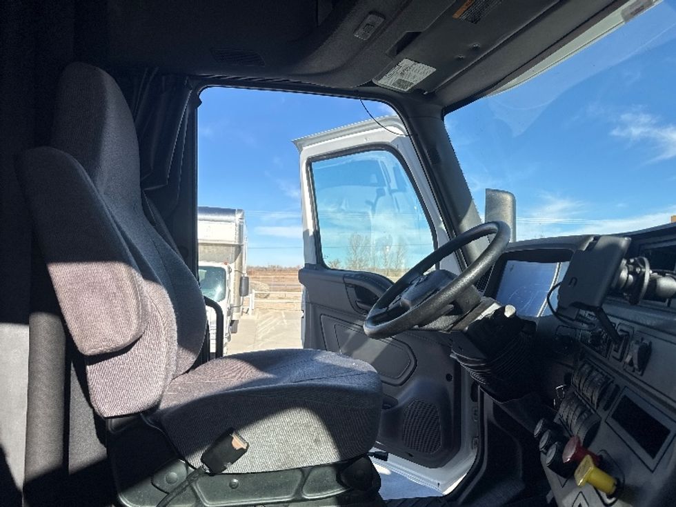Sleeper Tractor-Heavy Duty Tractors-International-2019-LT625-Greeley-CO-253,715\n\t\tmiles-$ 56,750 - Image 15