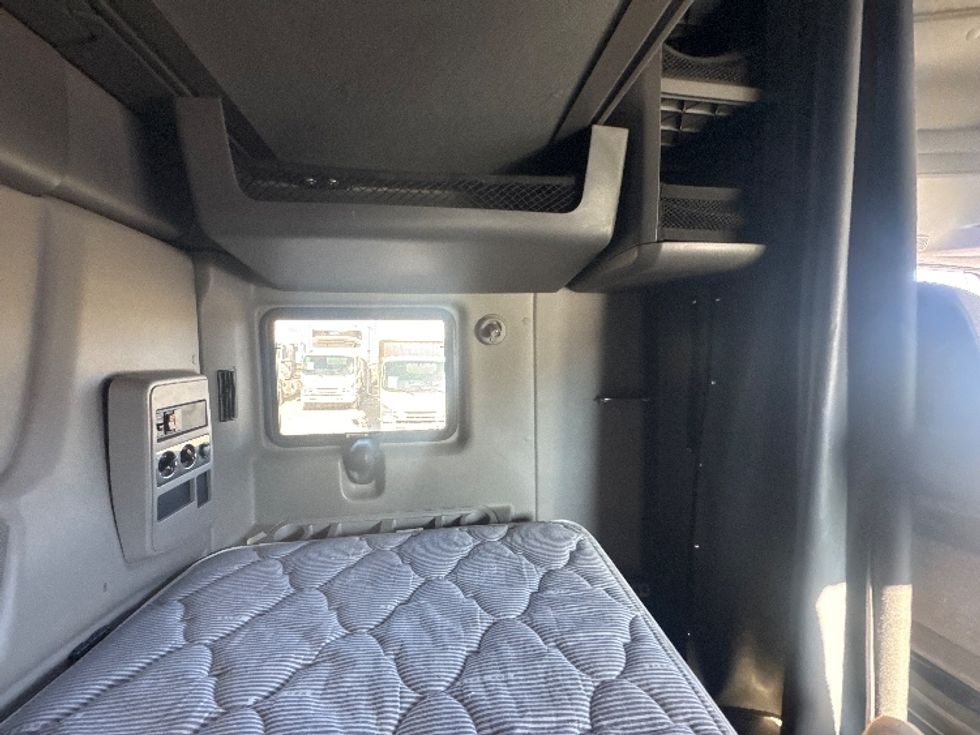 Sleeper Tractor-Heavy Duty Tractors-International-2019-LT625-Greeley-CO-253,715\n\t\tmiles-$ 56,750 - Image 18